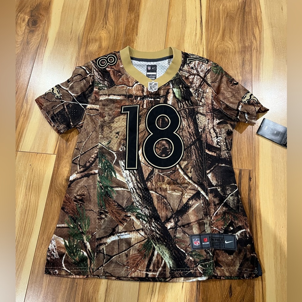 NFL woman’s jersey Nike broncos 18 manning size M
